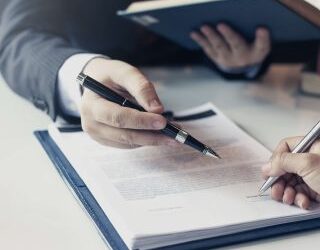 Effacement des données : les informations doivent être transmises au moment de la signature d'un contrat